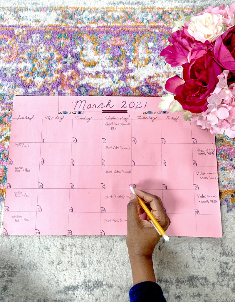 Monthly Desktop Calendar DIY · LaRie Homemade Monthly Calendar